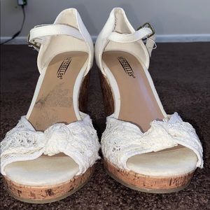 White wedges